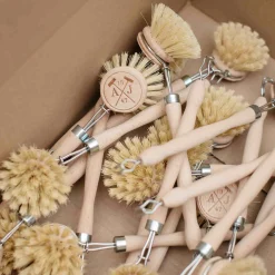 Andree Jardin Traditional Wooden Washing Up Brush