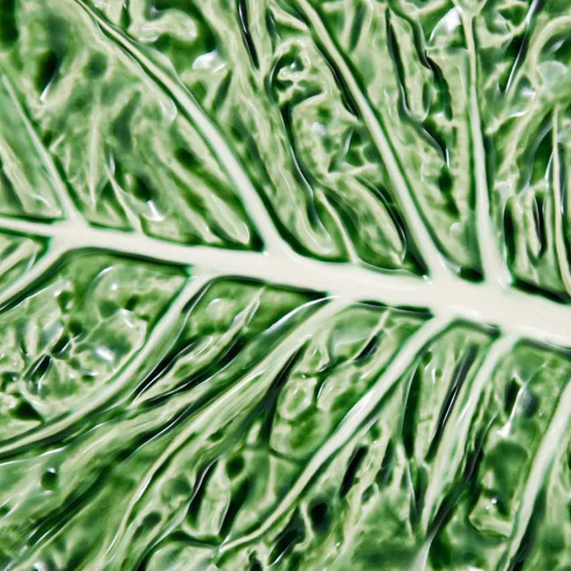 Bordallo Pinheiro Cabbage Leaf Oval Platter