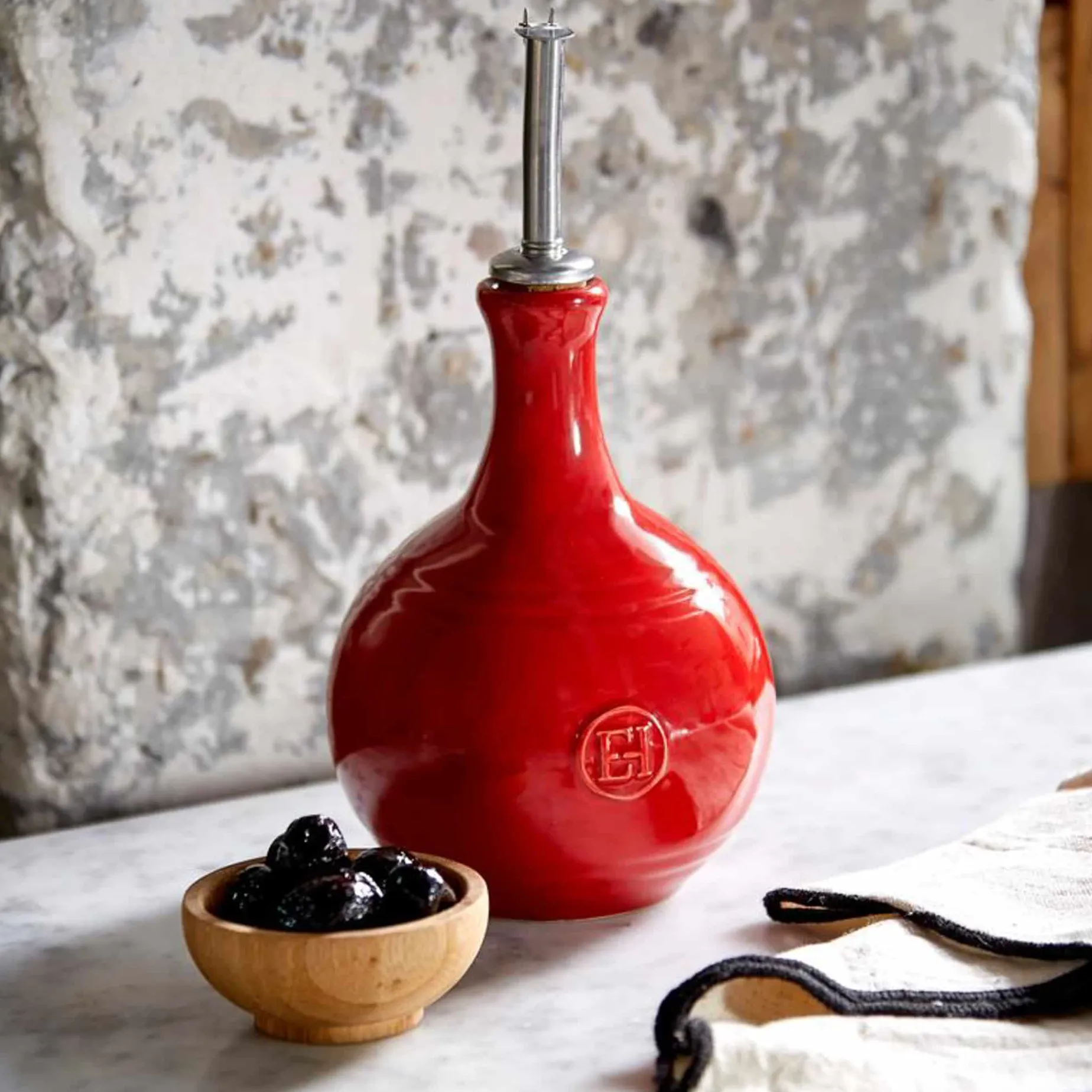 Emile Henry Red Round Oil Bottle, 400ml