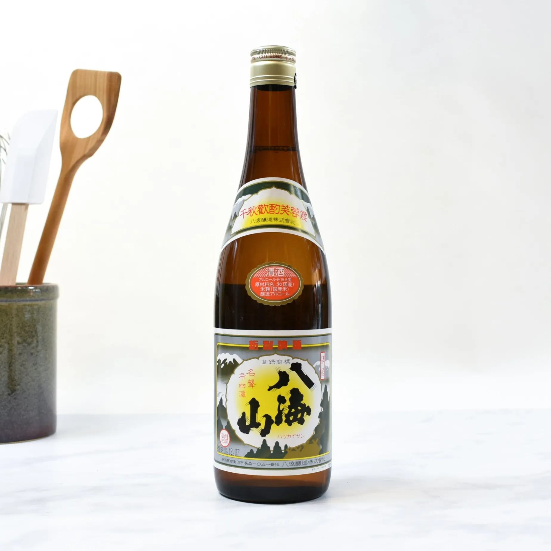 Hakkaisan Seishu Futsushu Sake, 720ml