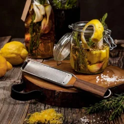 Microplane Master Series Walnut Handle Zester