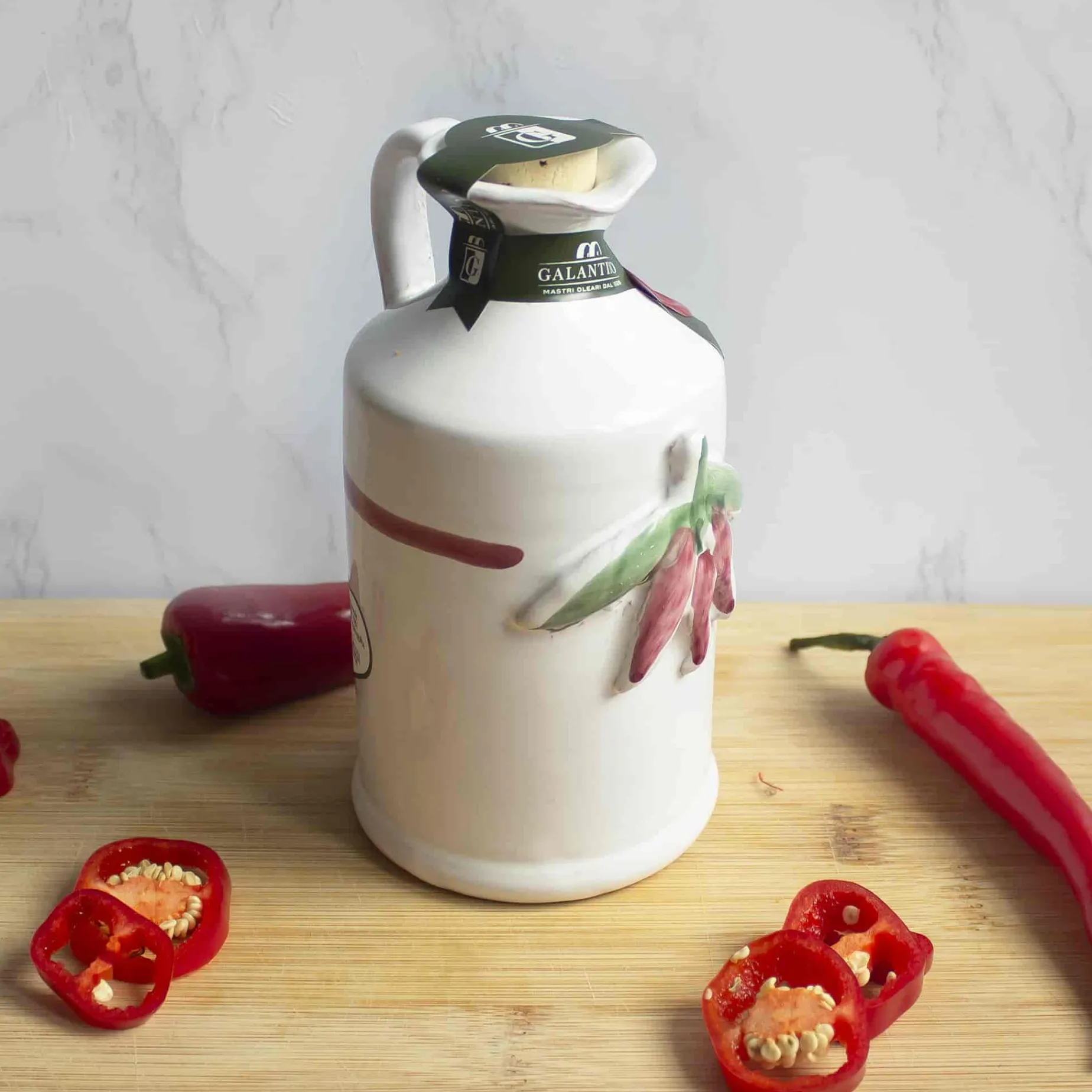 Puglian Olive Oil with Chilli in Terracotta Bottle, 250ml