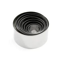 Set Of 8 Round Cutters