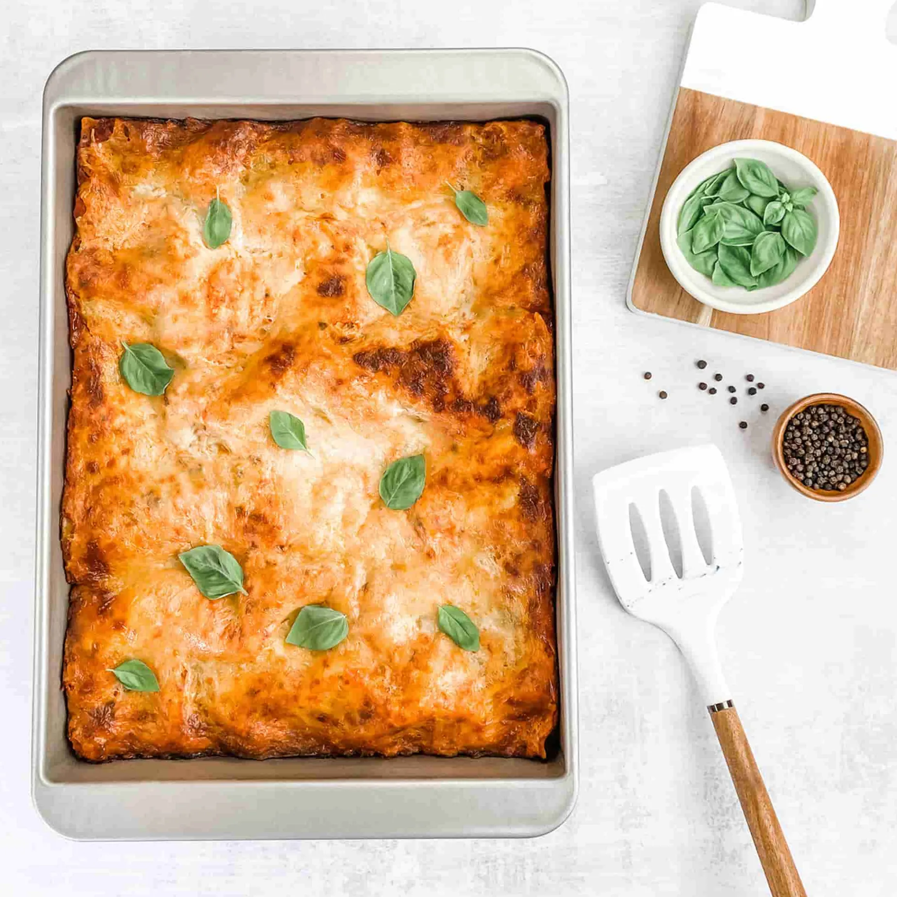 USA Pan Lasagna Pan with Lid, 35x27cm