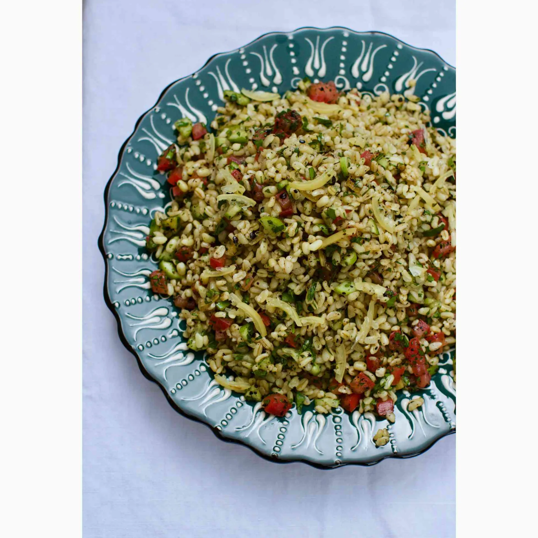 Yesil Ve Beyaz Boyali Wavy Dinner Plate, 26.5cm